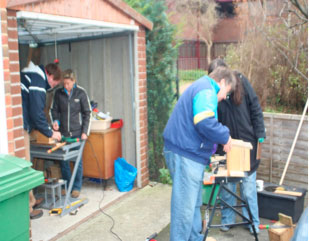 Volunteers Making and Renovating Nestboxes